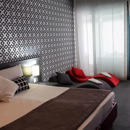 Re Testa 3* روما